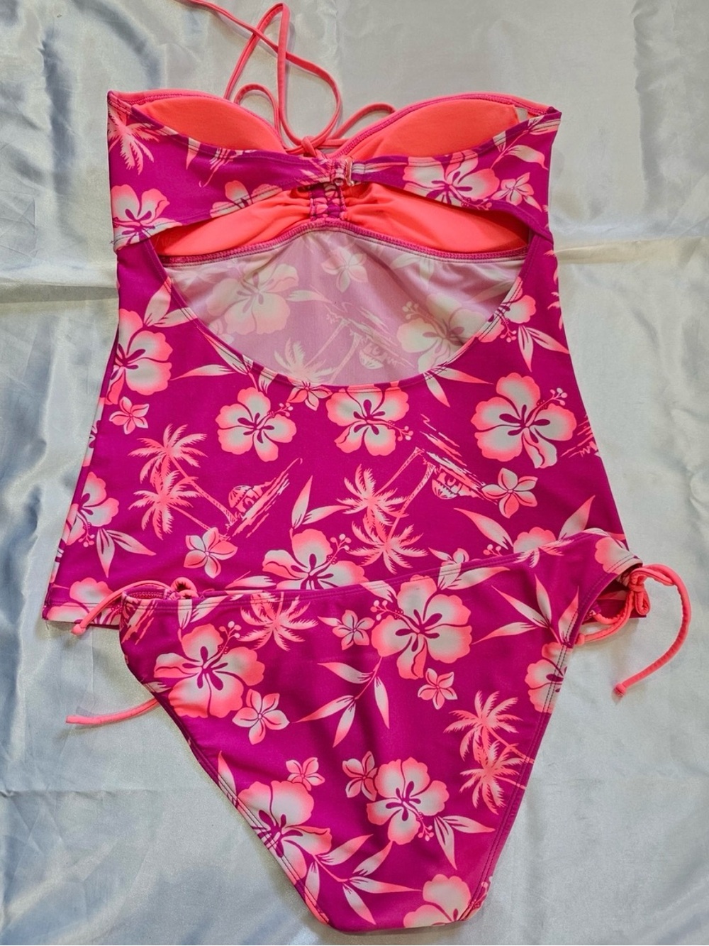 Pink Tankini Set - Picture 6 of 9